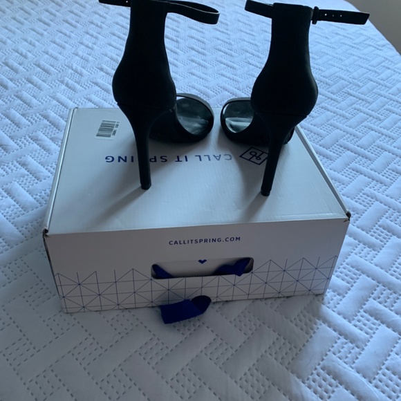 Spring shoes - Picture 3 of 3